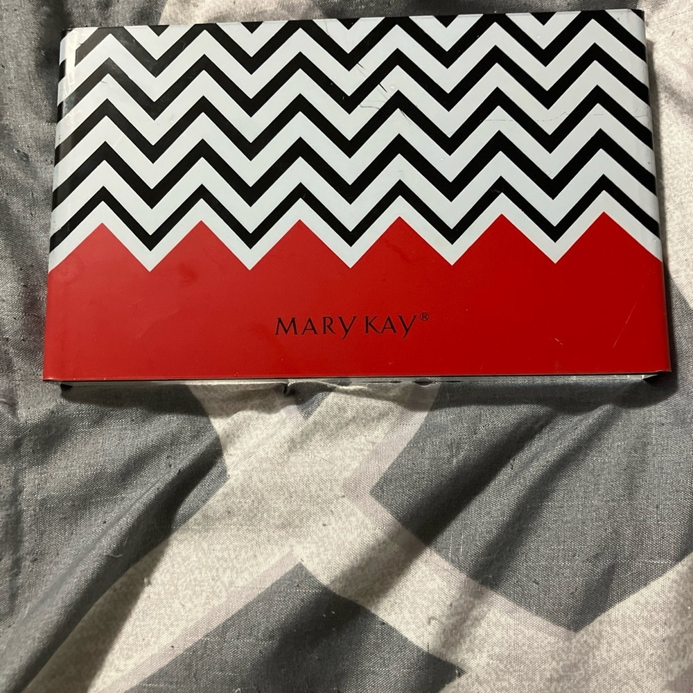 Mary Kay Zigzag Pattern picture frame